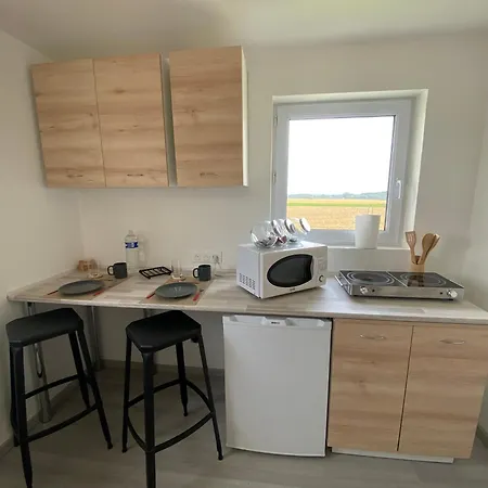 בית אירוח Safari Individuelle Avec Partie Commune A 6min De L A26 Et 15 Min De Stomer, Lumbres Et Aire Sur La Lys Ecques